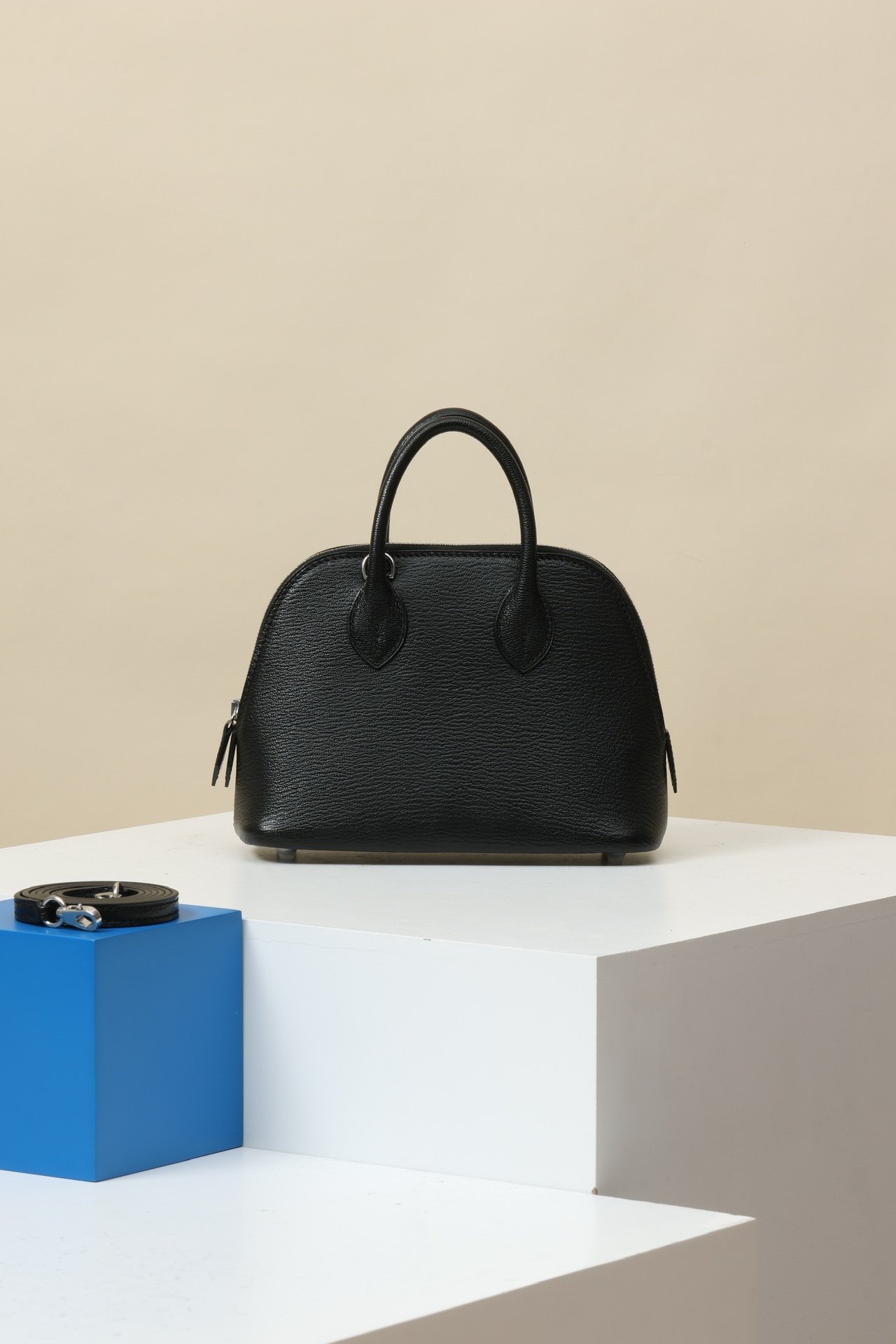 Hermès Mini Bolide 1923 in 89 Noir (Black) detail image 1 sourced from womanlvbag.com
