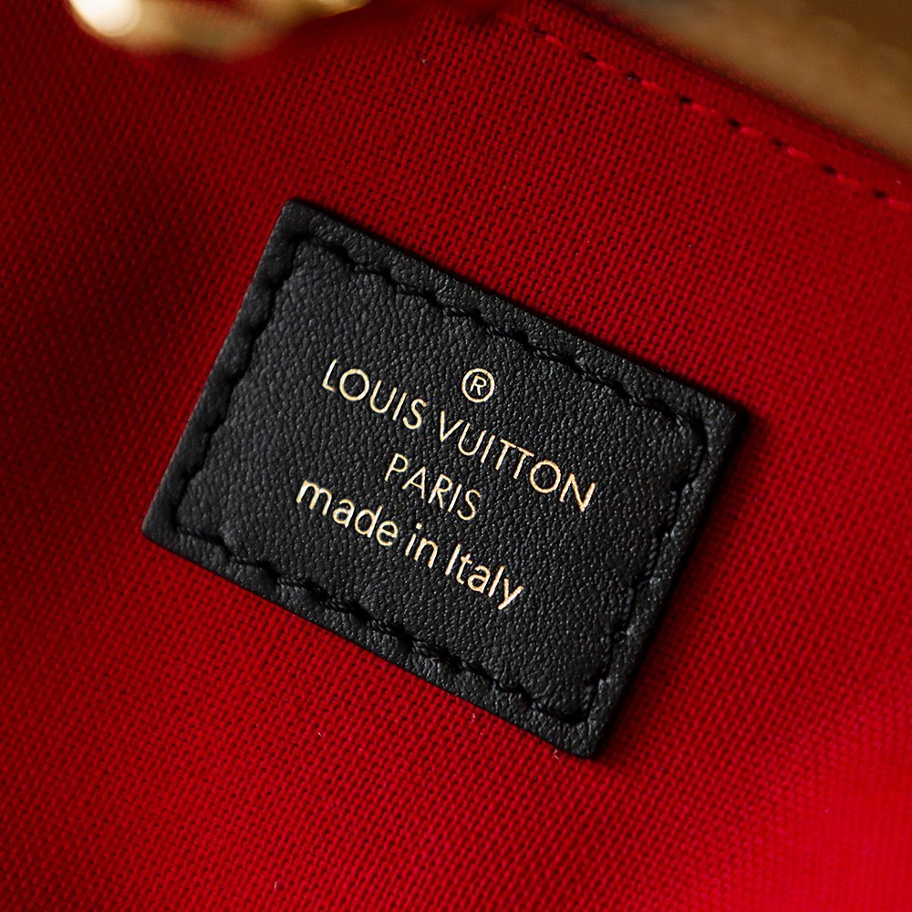 M46373 More Details detail image 1 sourced from womanlvbag.com