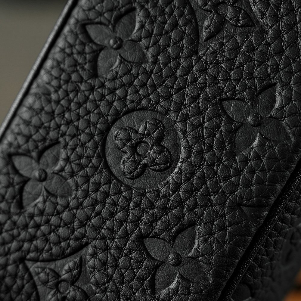 M55702 More Details detail image 1 sourced from womanlvbag.com