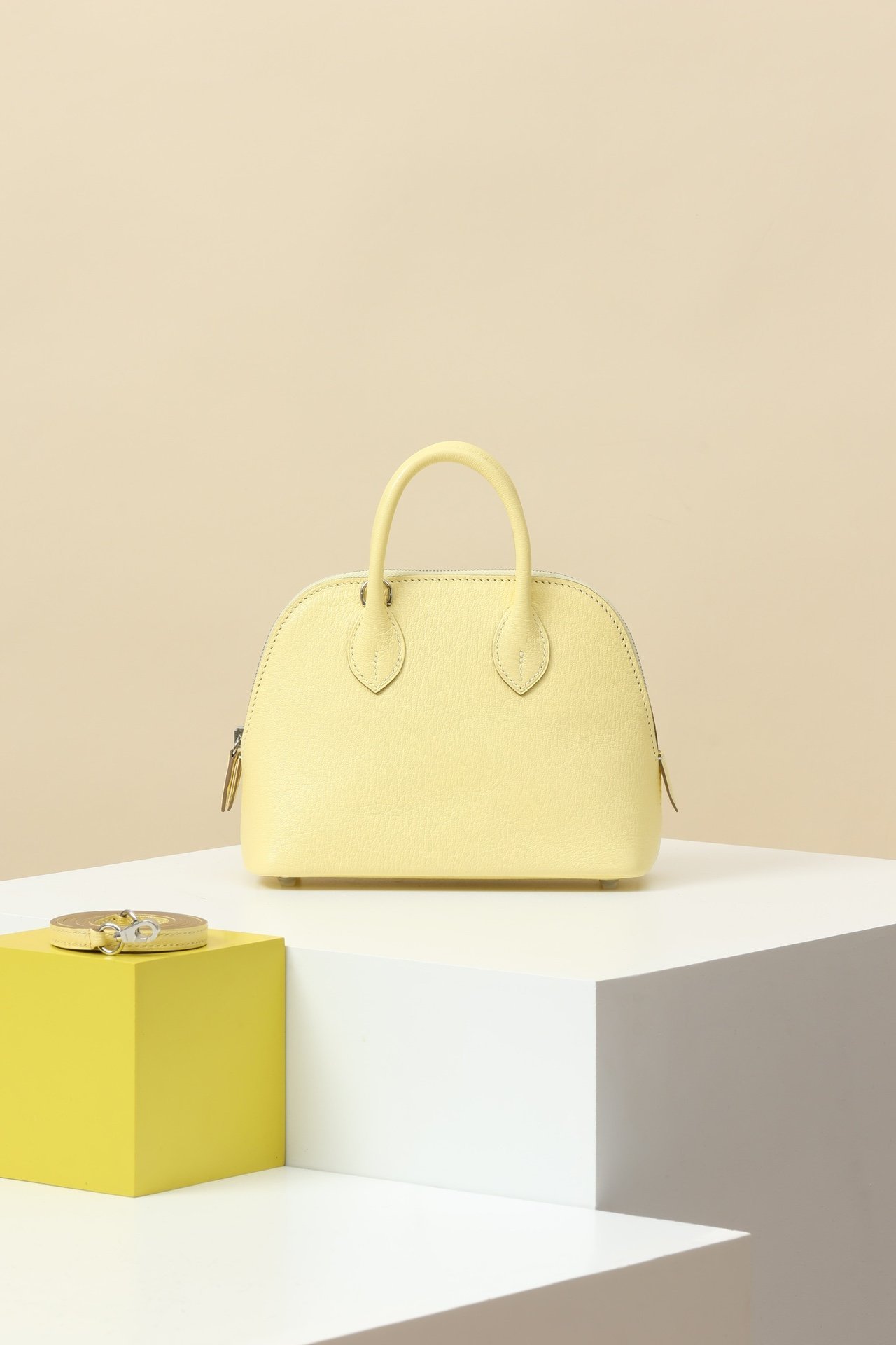 Hermès Mini Bolide 1923 detail image 1 sourced from womanlvbag.com