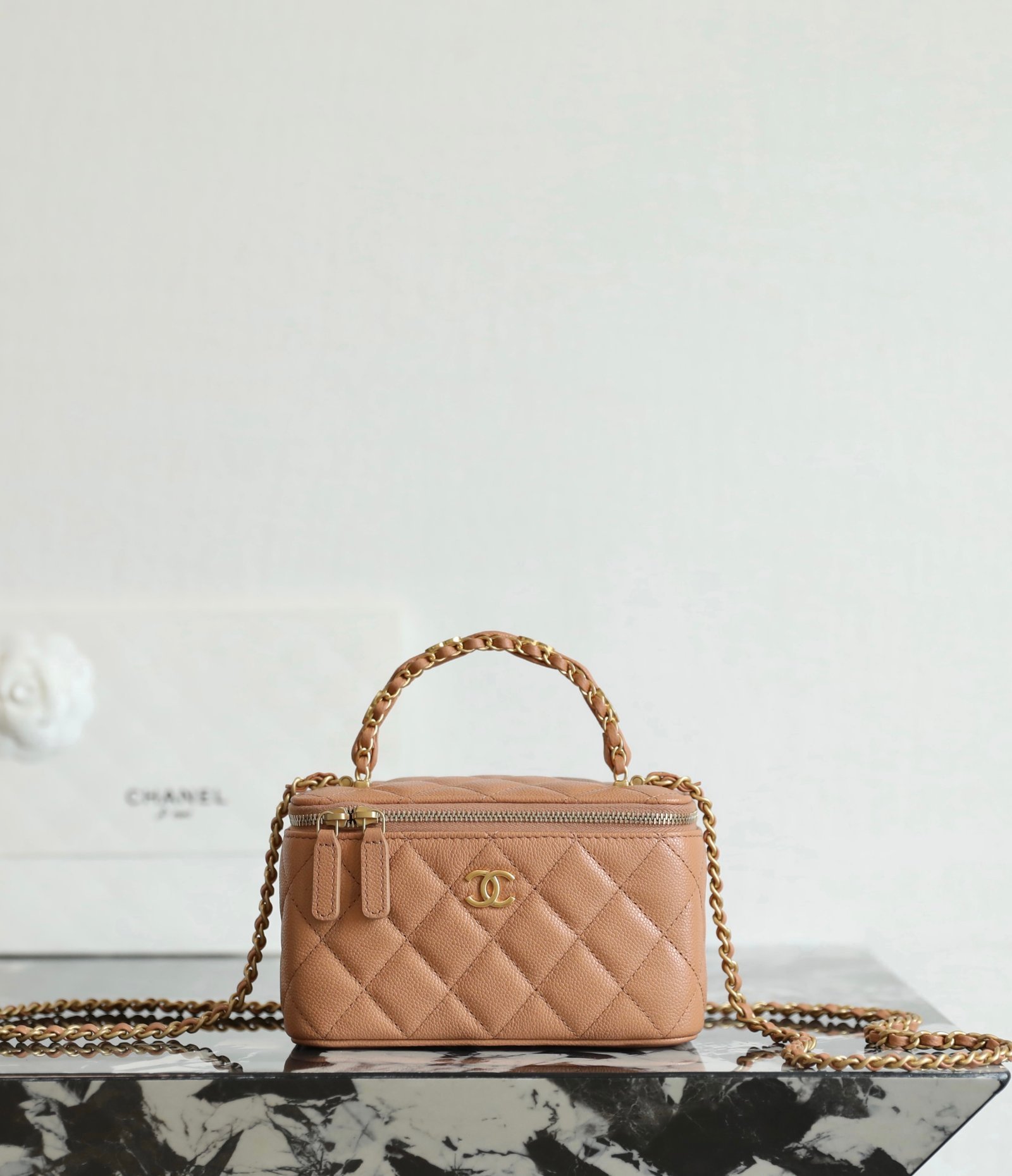 CHANEL Vanity with Chain & Handle – Caramel Caviar & 24K Vintage Gold detail image 1 sourced from womanlvbag.com