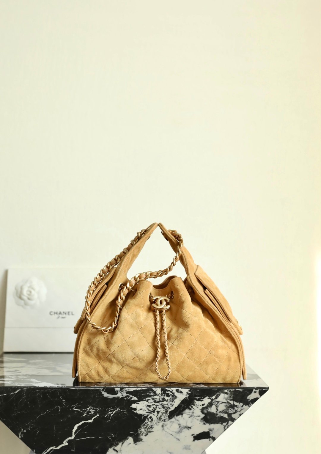 Chanel 25 Small Hobo Bag in Suede Pumpkin Yellow detail image 1 sourced from womanlvbag.com